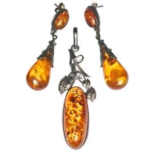 Vintage Baltic Amber Sterling Silver Pendant and Earrings Set